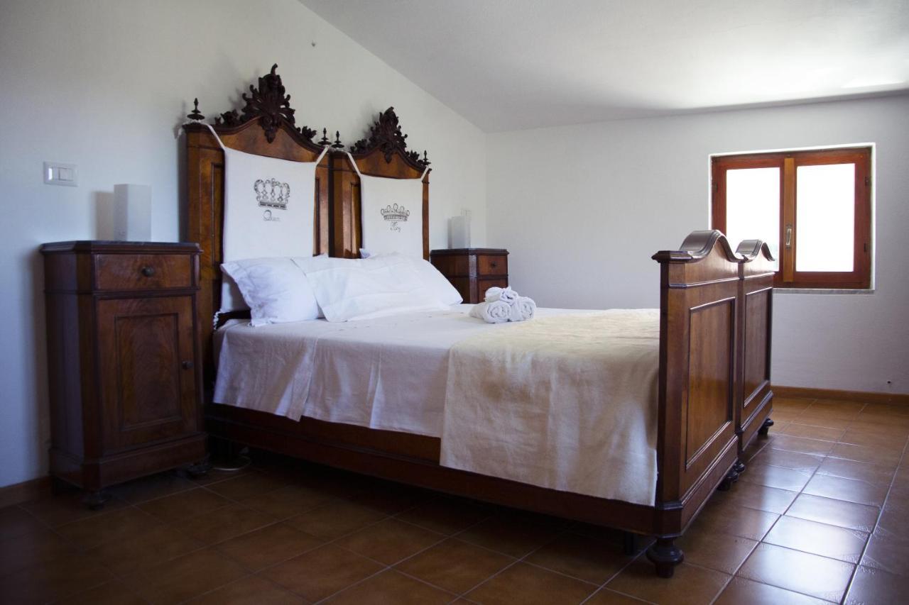Nonna Maria Apartment โมเนเลีย ภายนอก รูปภาพ